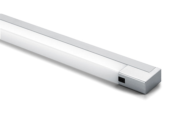 إضاءة درج بيضاء باردة